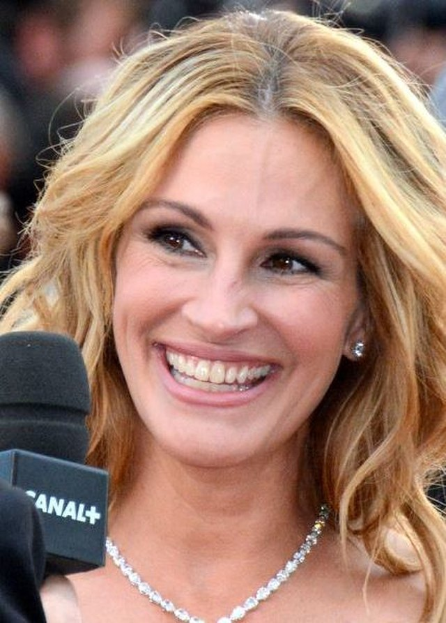 Julia Roberts Biography