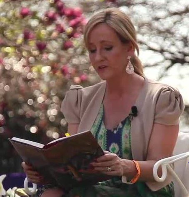 Sammanfattning av Harry Potter och de vises sten av J.K. Rowling