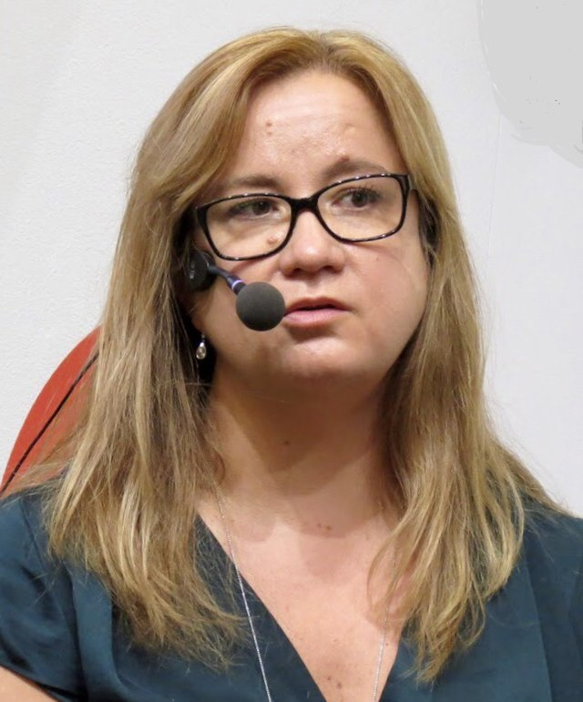 Sammanfattning av I dina händer av Malin Persson Giolito