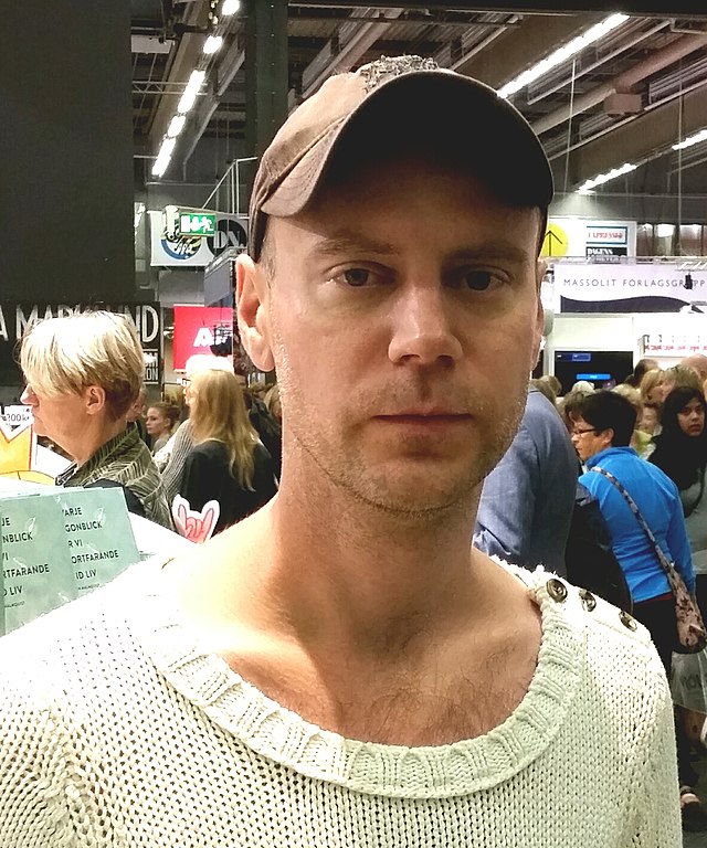 Sammanfattning av I varje ögonblick är vi fortfarande vid liv av Tom Malmquist