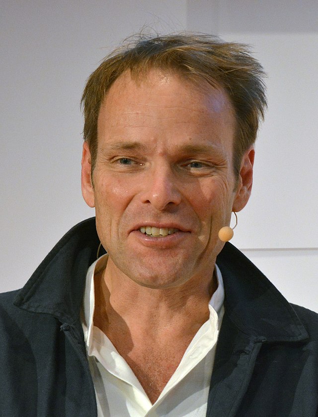 Sammanfattning av Knutby av Jonas Bonnier